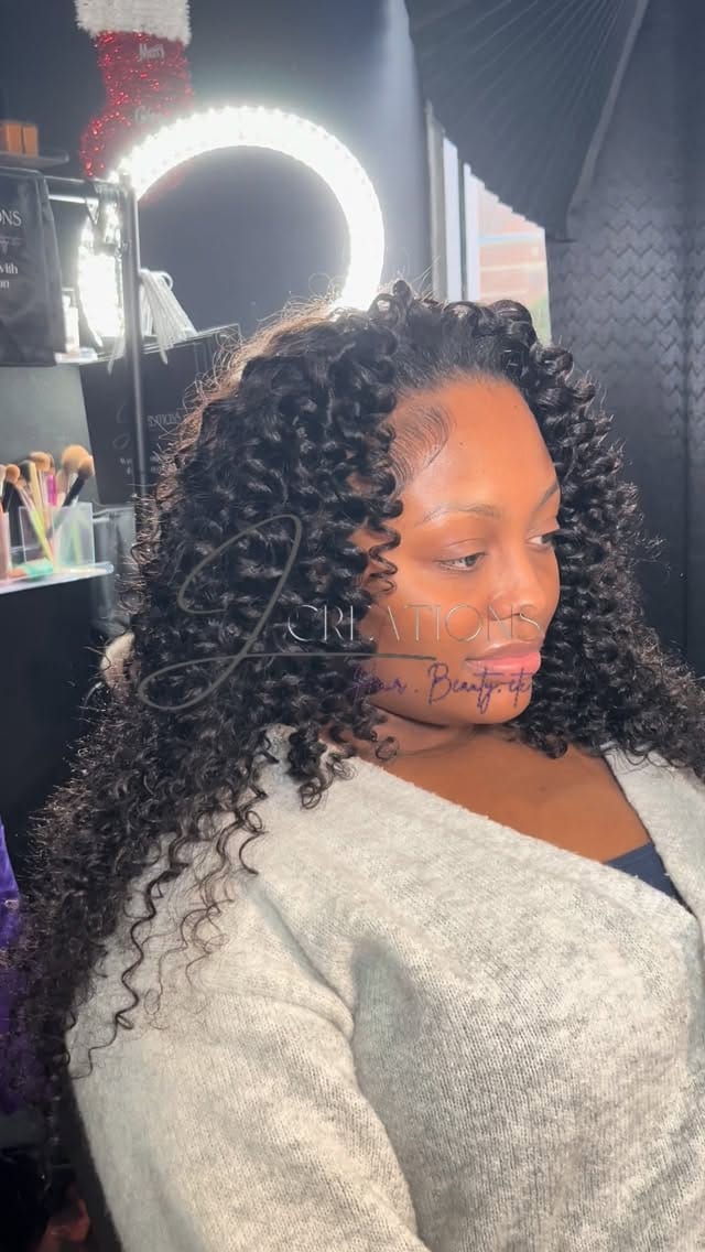 Post 5 by Chi versatile Hairstylist on Instagram (video)