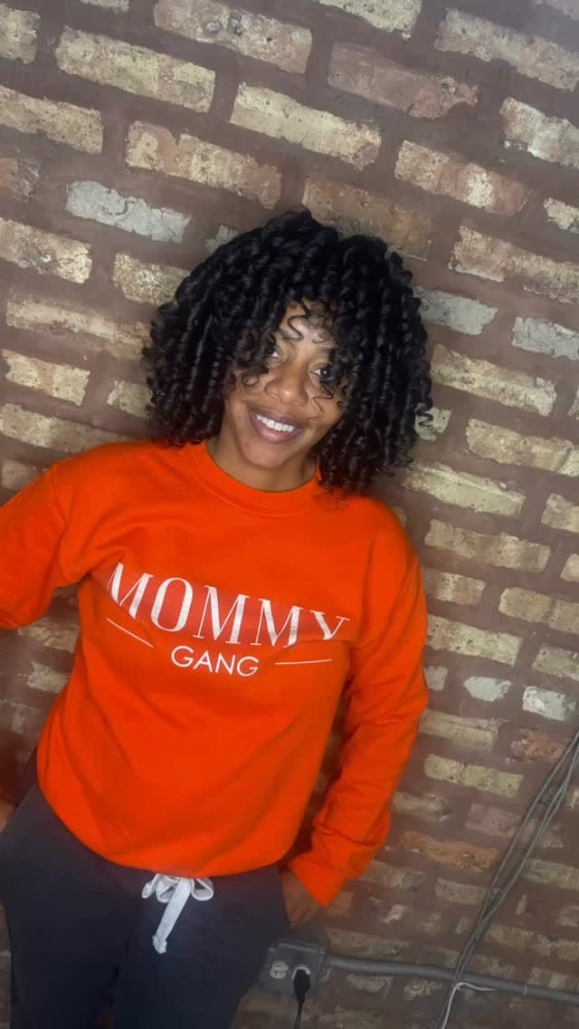 Post 6 by Curl Kitchen Chicago Natural Hair Salon on Instagram (video)