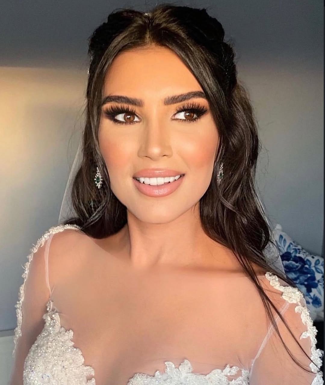 Post 10 by Makeup and Hair on Instagram (image)