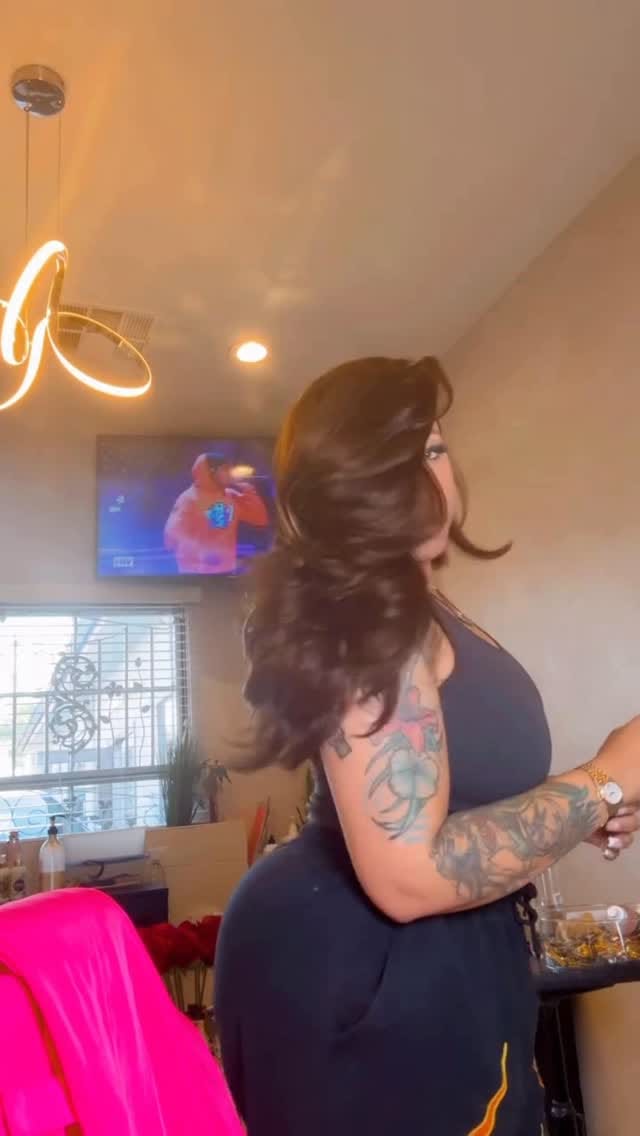 Post 7 by Gabrielle bates on Instagram (video)