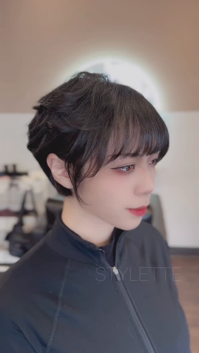 Post 8 by HeeKyu Jeon on Instagram (video)