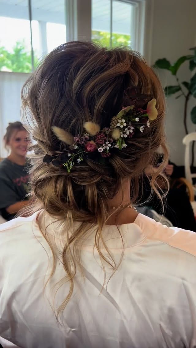 Post 6 by Krystle Waivio on Instagram (video)