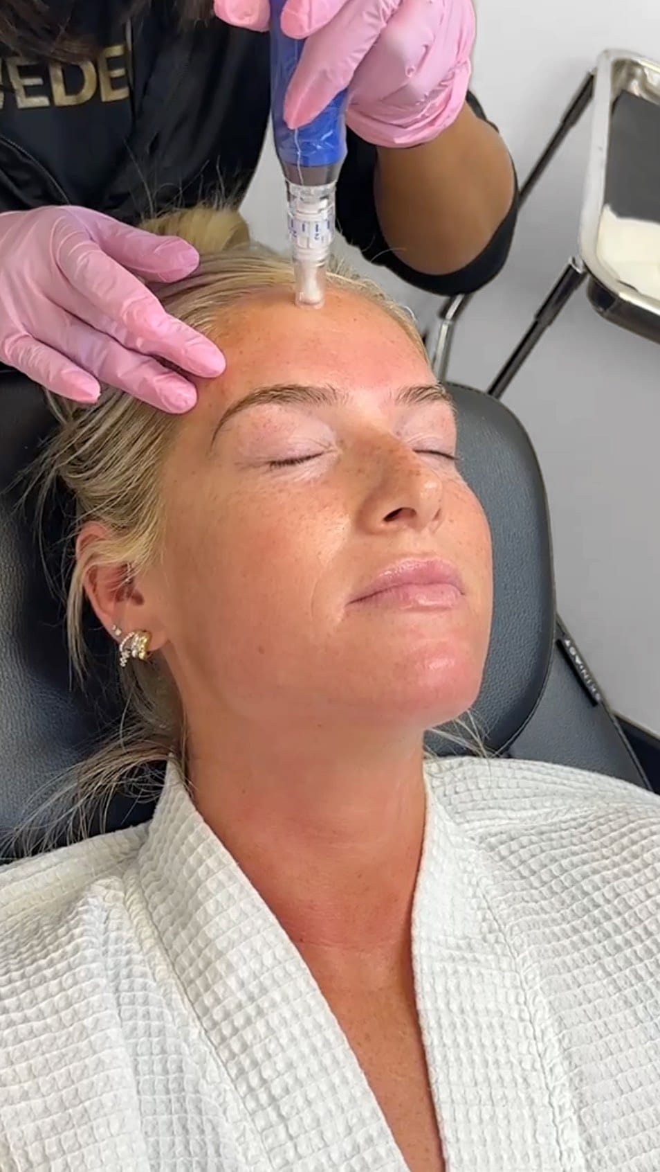 Post 5 by Jenn Cobbs, PA-C | ATL Injector 💉 on Instagram (video)