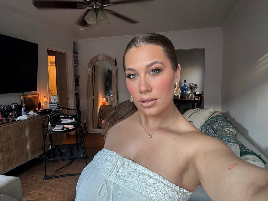 Post 4 by The CA Beauty Healer on Instagram (image)