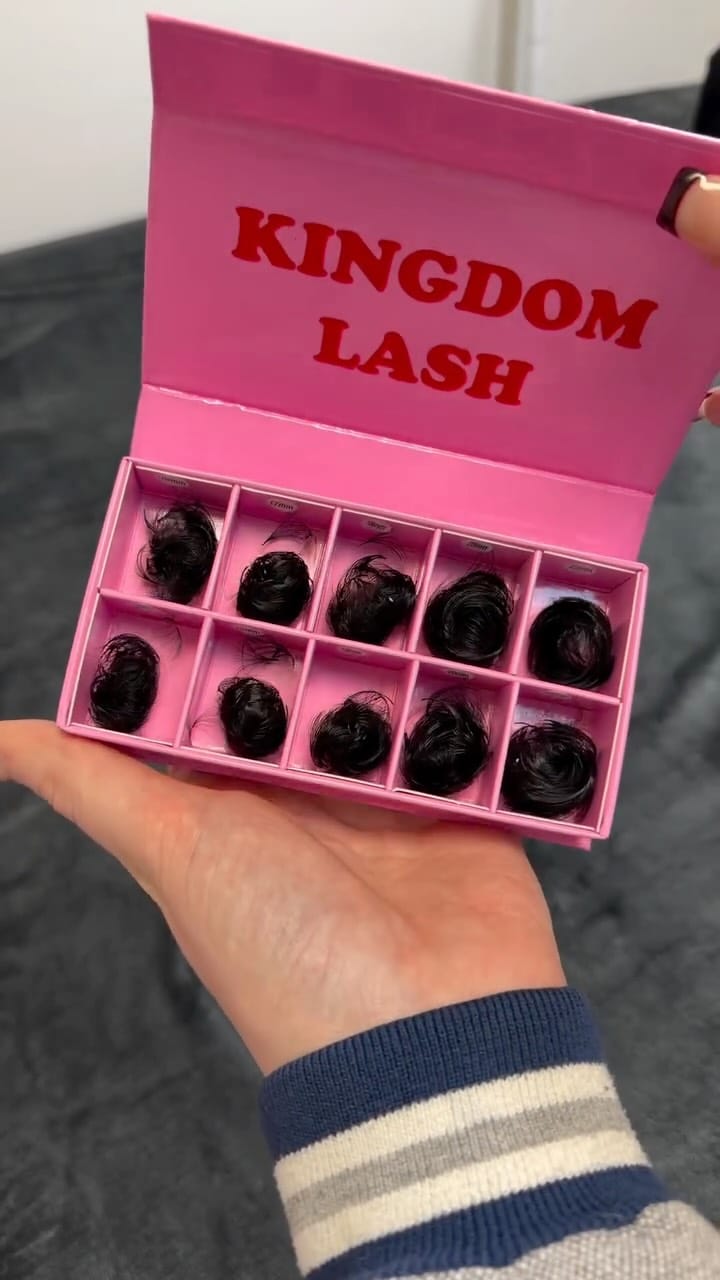 Post 6 by Kingdom Eyelashes on Instagram (video)