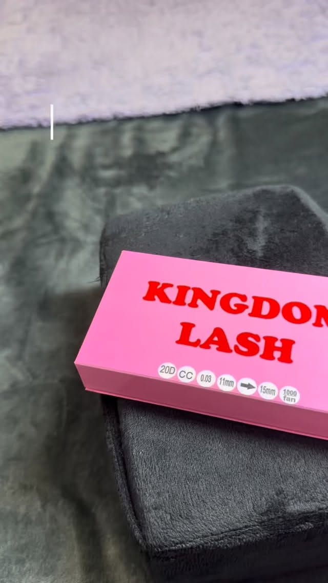 Post 1 by Kingdom Eyelashes on Instagram (video)
