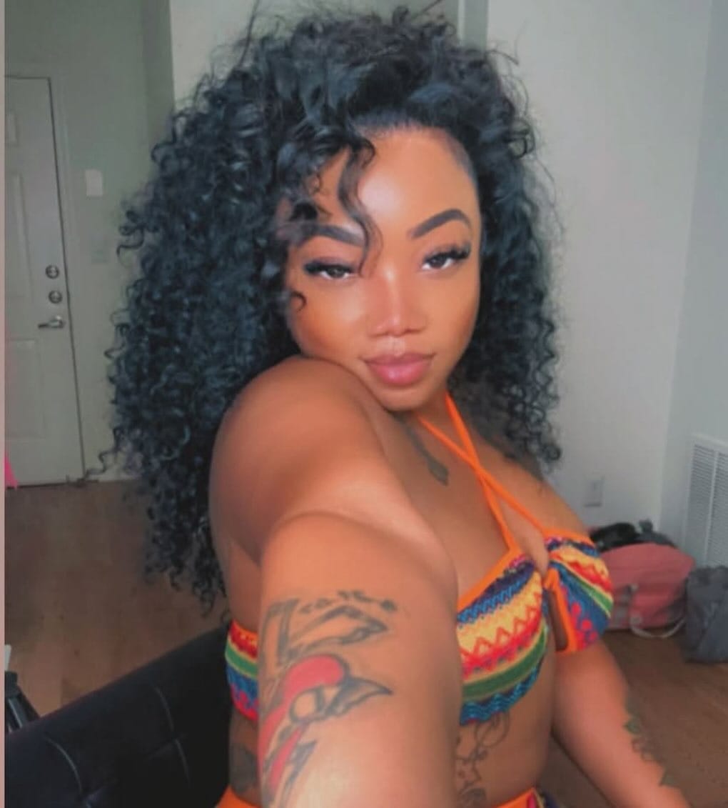 Post 7 by THE EYE BROW SLAYER👸🏽 on Instagram (image)