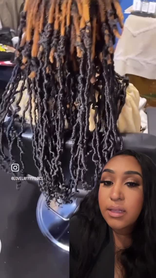Post 4 by Amanda Rae🎀 on Instagram (video)