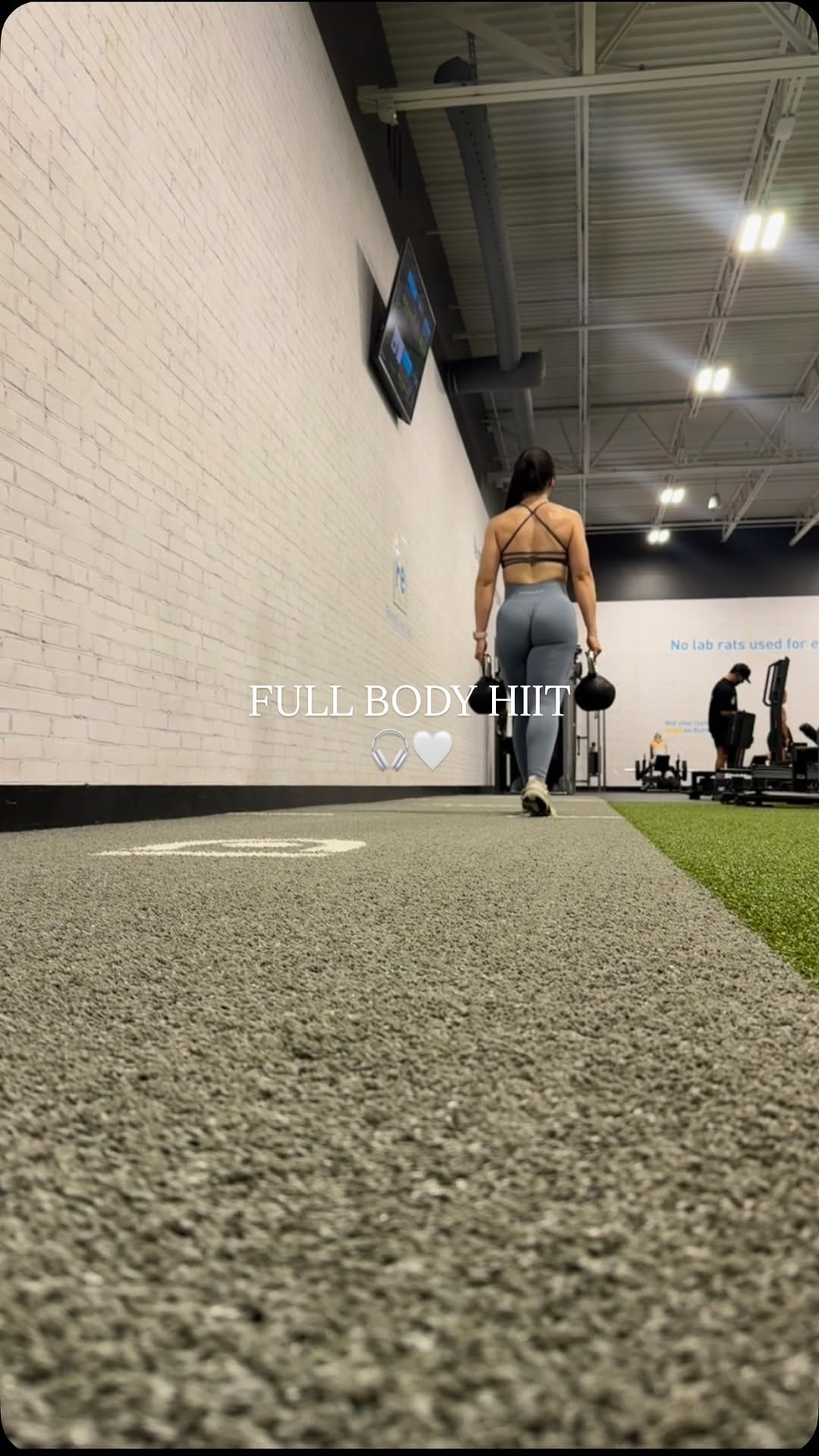 Post 6 by Stephanni Marin on Instagram (video)