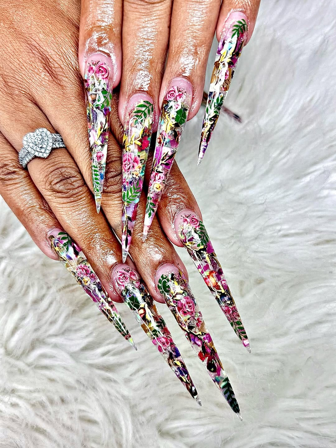 Post 5 by hai.nails on Instagram (carousel)