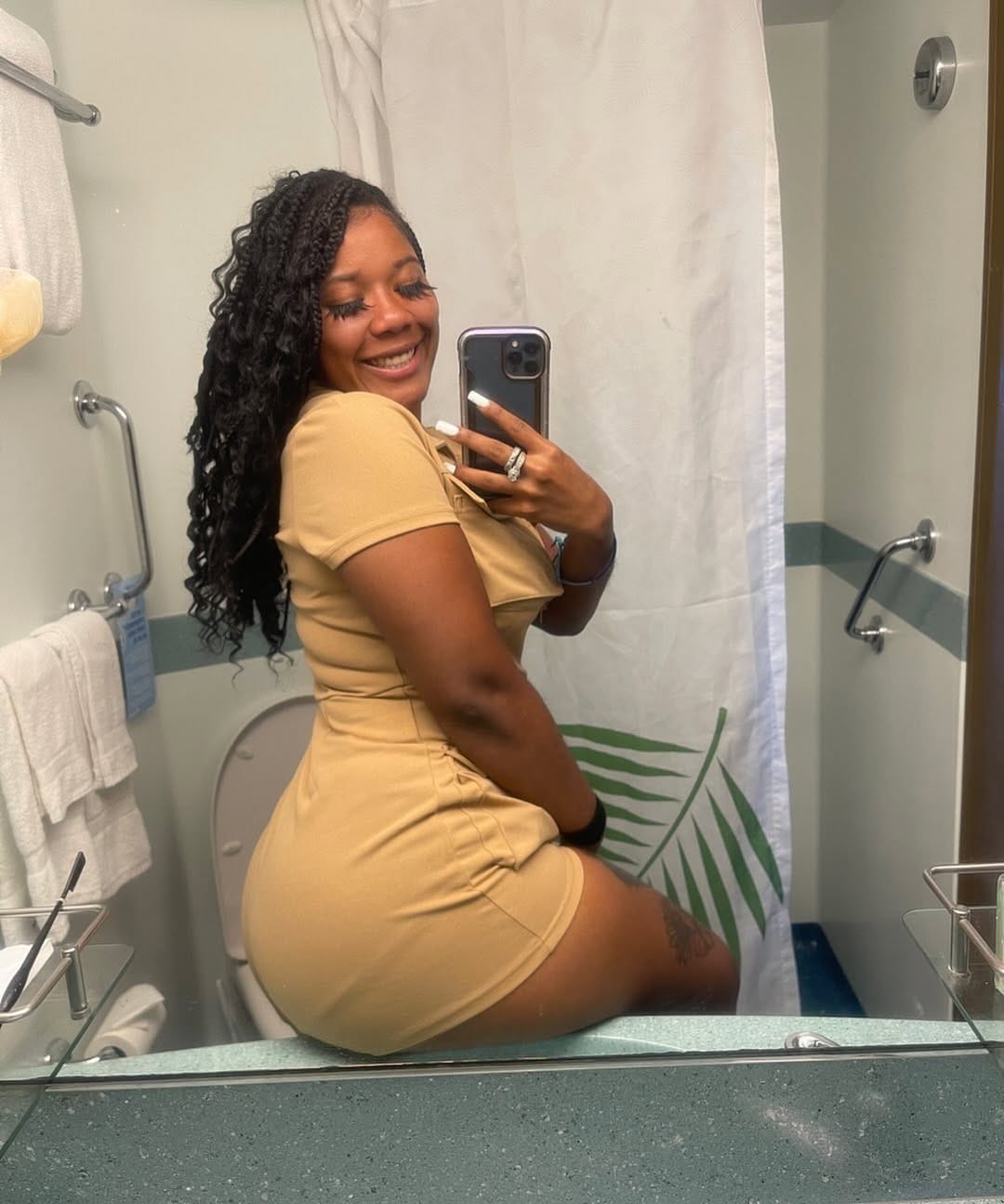 Post 2 by Foreign Mami🇵🇷🇳🇱🇩🇪🇮🇹🇭🇹 on Instagram (image)