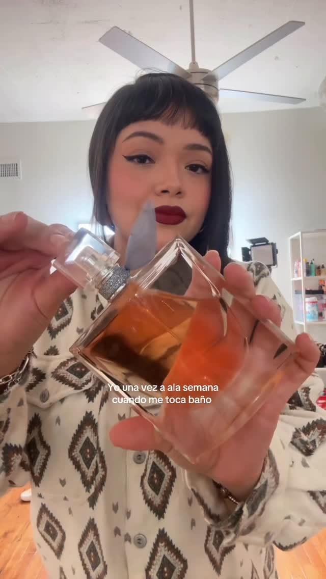 Post 9 by PRO MAKEUP ARTIST on Instagram (video)