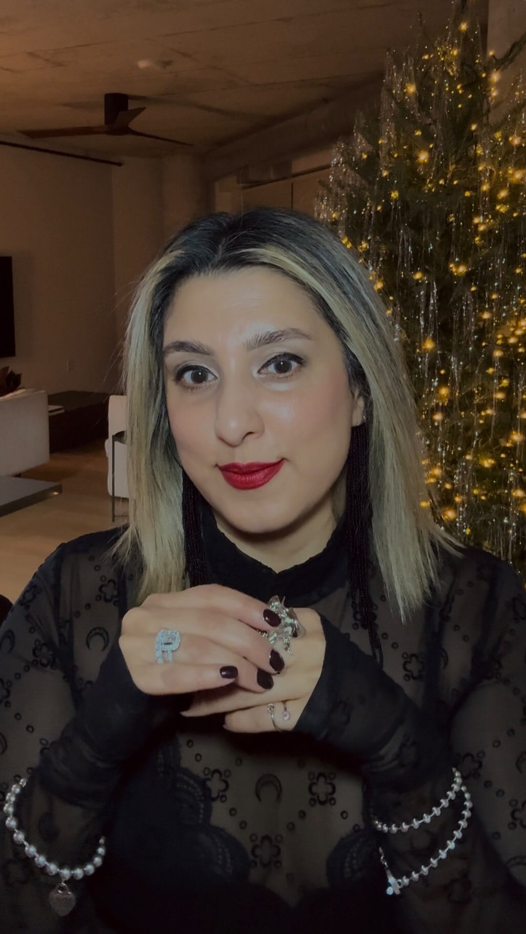 Post 2 by SKINBYVEE® on Instagram (video)