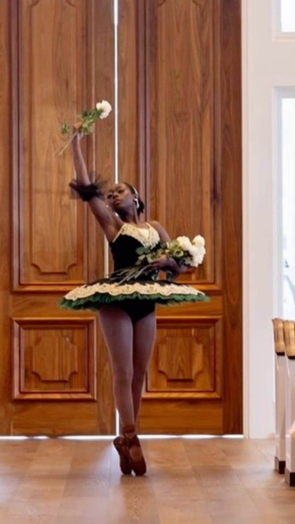 Post 8 by Cutie Pop Glitzy Glitterz on Instagram (video)