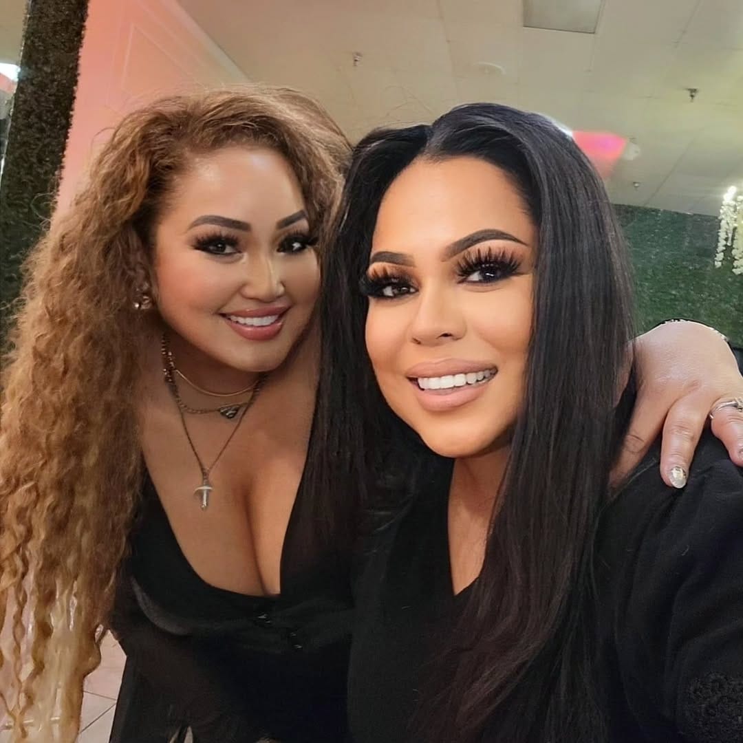 Post 6 by LASHES|| 𝐵𝓇𝑒𝒶𝓏𝓎'𝓈 𝐿𝒶𝓈𝒽𝑒𝓈 ® on Instagram (carousel)