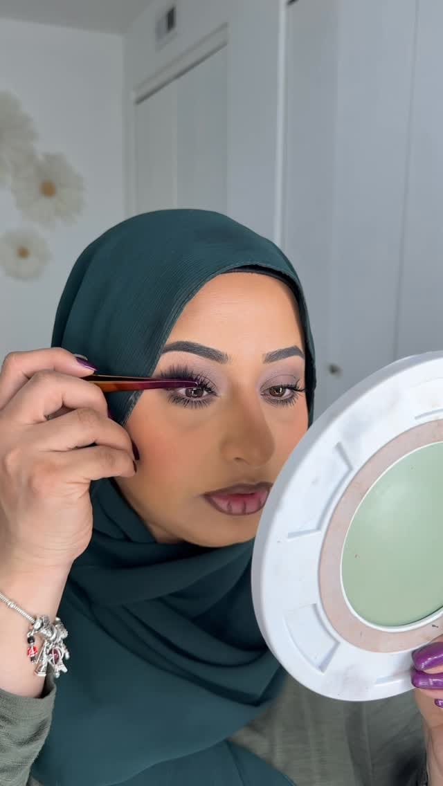 Post 6 by Anhar | MAKEUP & BEAUTY on Instagram (video)