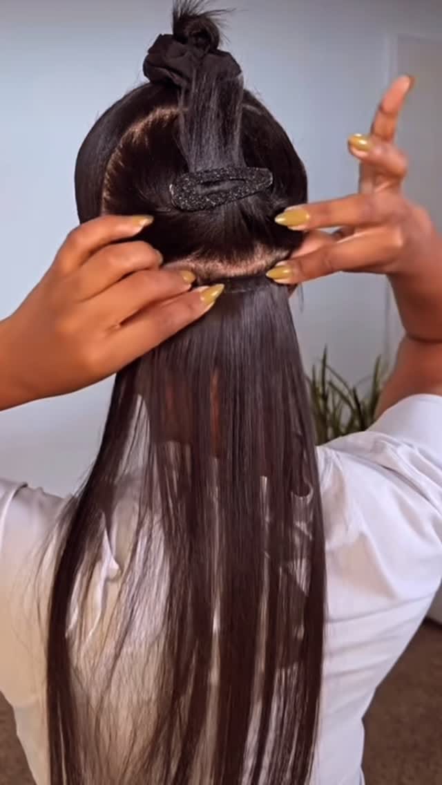 Post 1 by ATL/LA HAIRSTYLIST on Instagram (video)