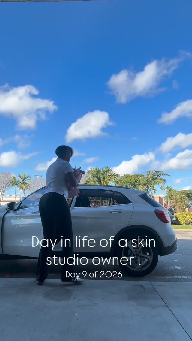 Post 3 by Lisset Tresvant on Instagram (video)