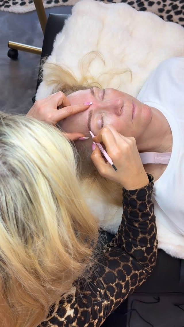 Post 8 by Lady B Beauty Boutique on Instagram (video)