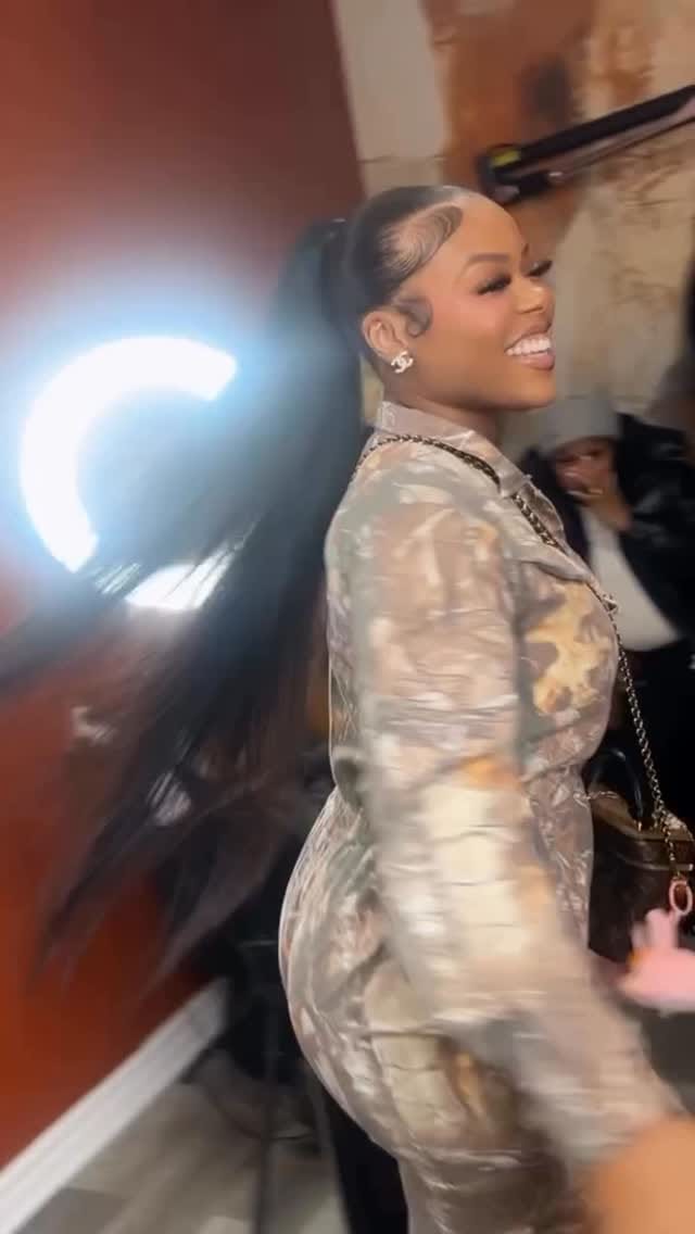 Post 6 by A S H A L O N T A Y💞 on Instagram (video)