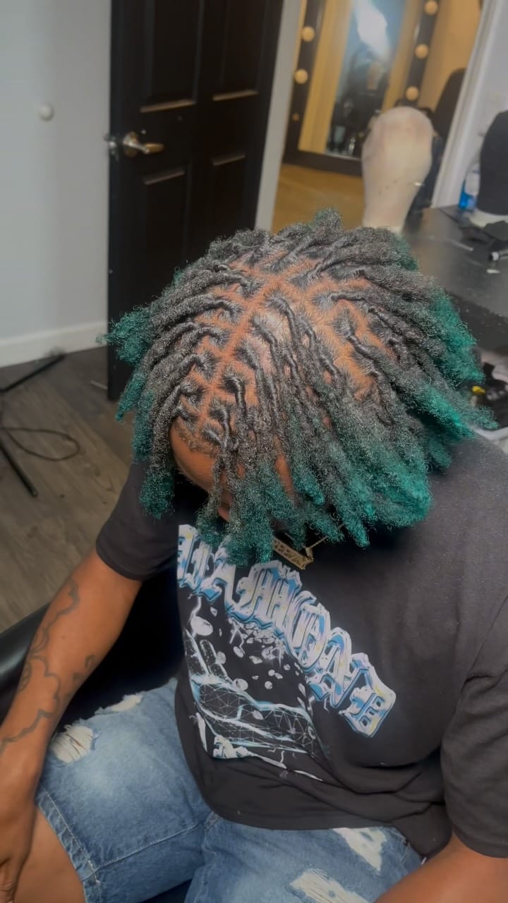 Post 9 by 2146417255 on Instagram (video)
