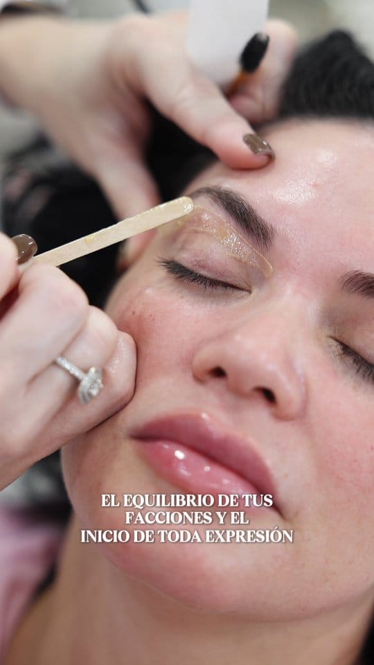 Post 8 by ART OF BEAUTY on Instagram (video)