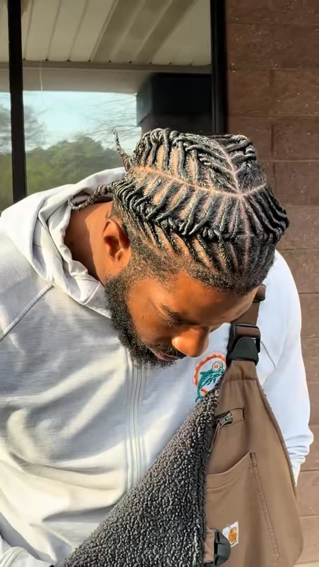 Post 1 by Atl hairstylist on Instagram (video)
