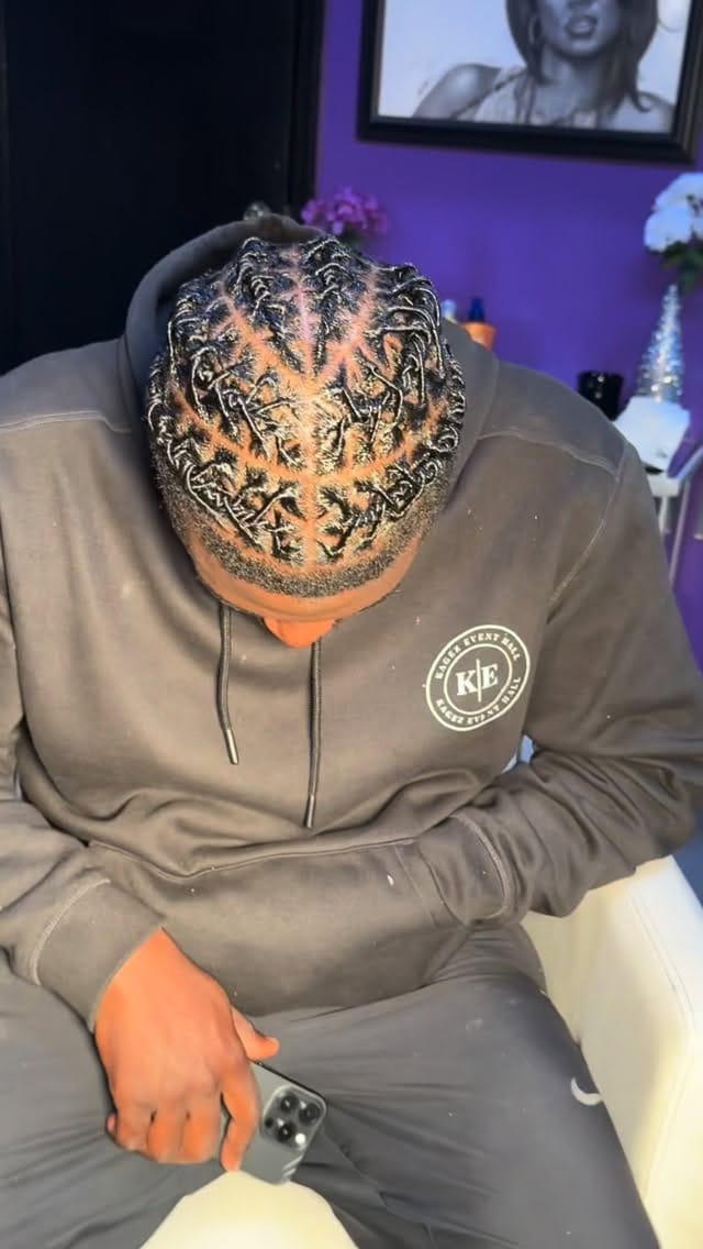 Post 4 by Atl hairstylist on Instagram (video)