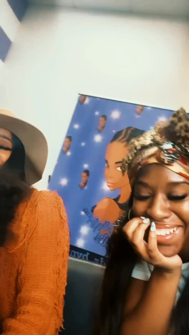 Post 6 by 💜 Houston Braider 💜 on Instagram (video)