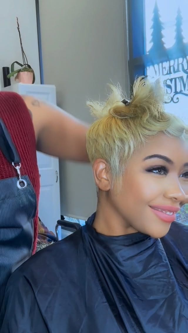 Post 7 by Candice Renee✂️ on Instagram (video)