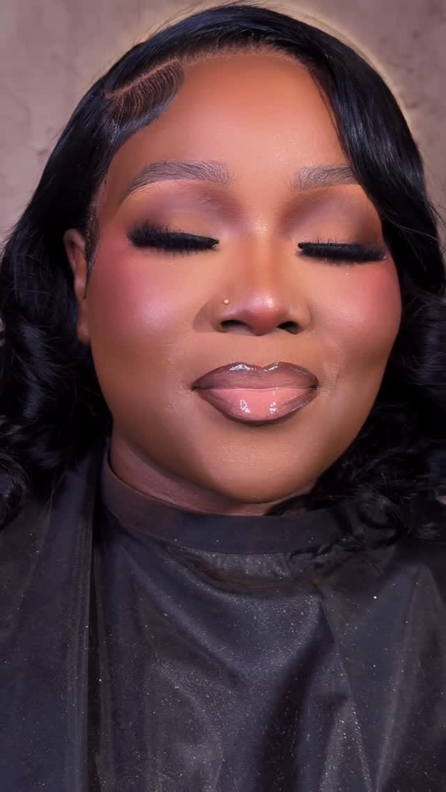 Post 5 by TrendyMakeovers COLUMBUS PRO MUA on Instagram (video)