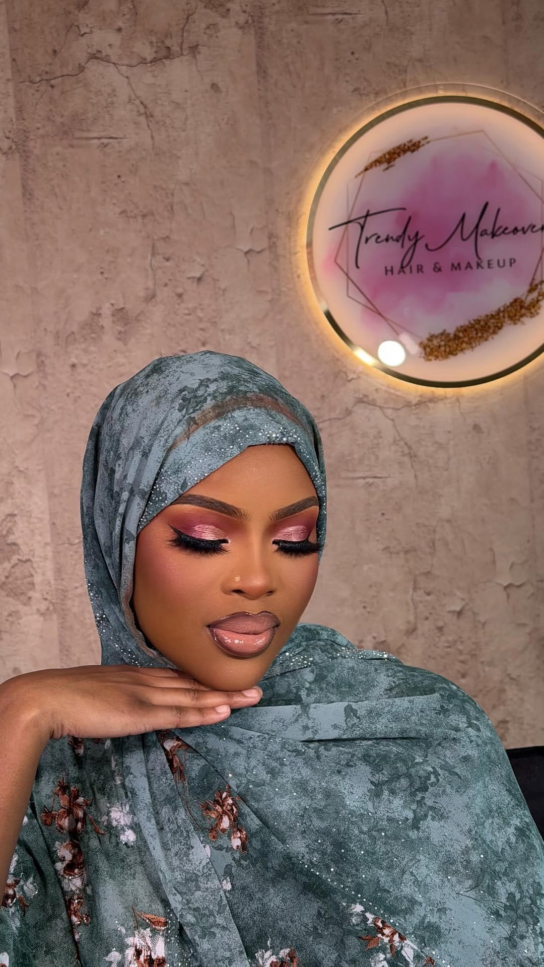 Post 4 by TrendyMakeovers COLUMBUS PRO MUA on Instagram (video)