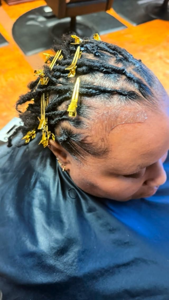 Post 3 by Cedric The Loc Therapist on Instagram (video)