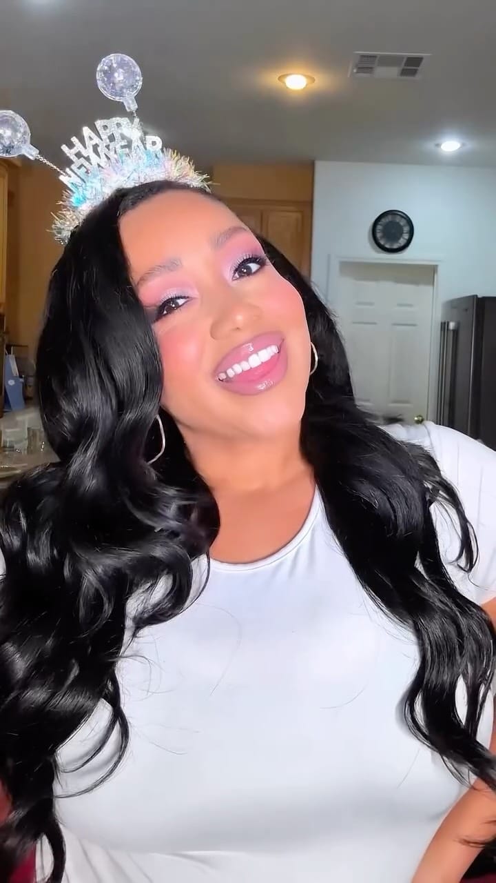 Post 5 by LAS VEGAS HAIR & MAKEUP - KIERA ❤️ on Instagram (video)