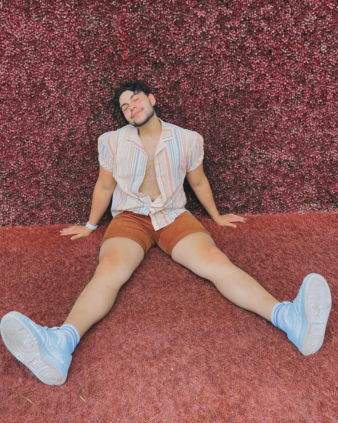 Post 9 by Frank Alex on Instagram (carousel)