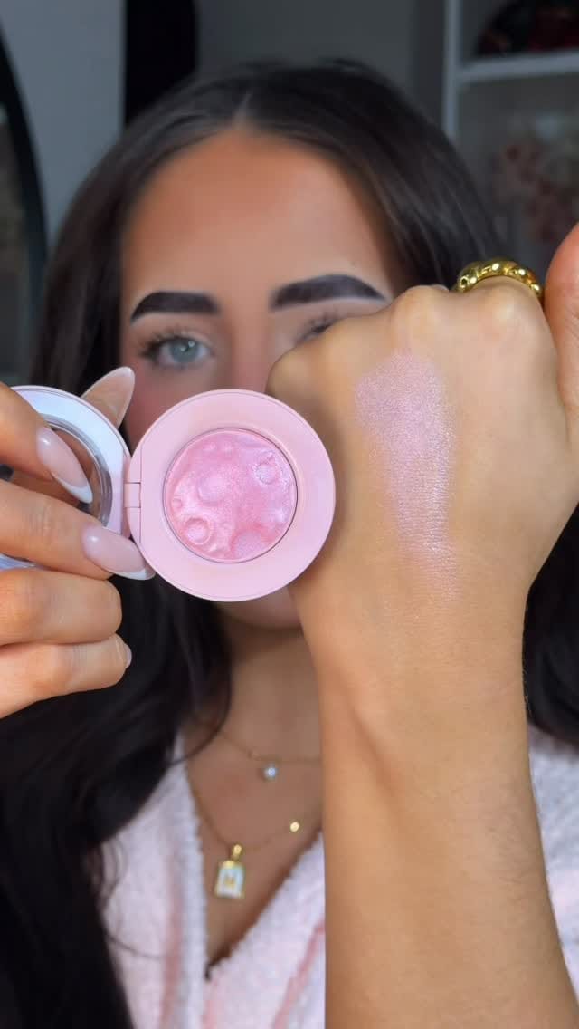 Post 1 by H E A T H E R | B E L L on Instagram (video)