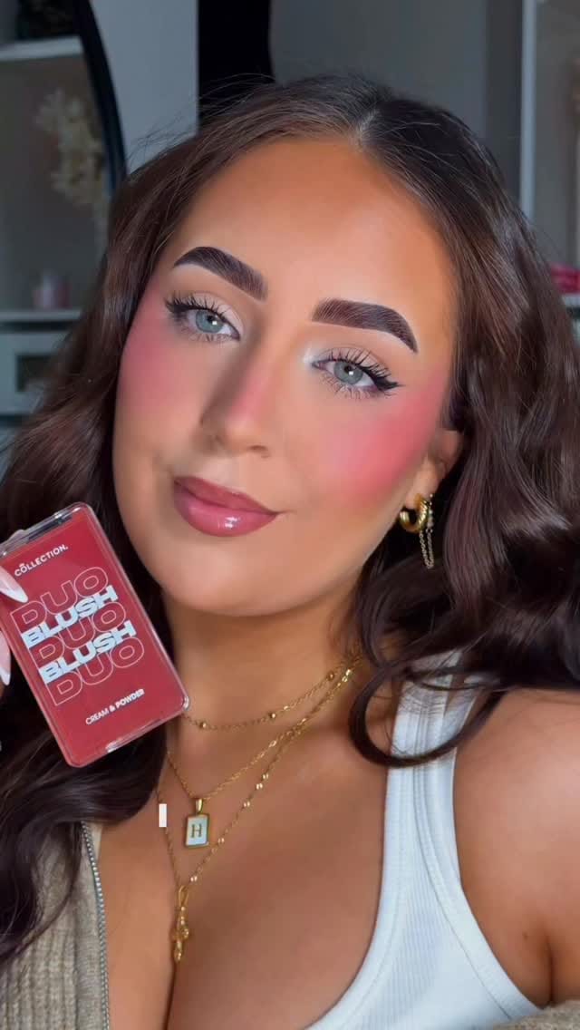 Post 5 by H E A T H E R | B E L L on Instagram (video)