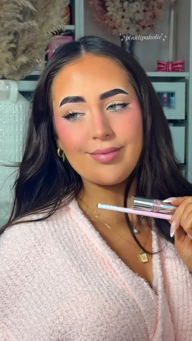 Post 3 by H E A T H E R | B E L L on Instagram (video)