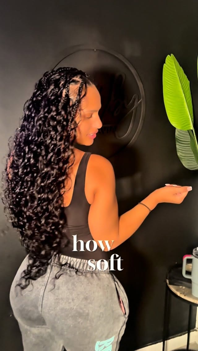 Post 4 by Luxury Miami Braider on Instagram (video)