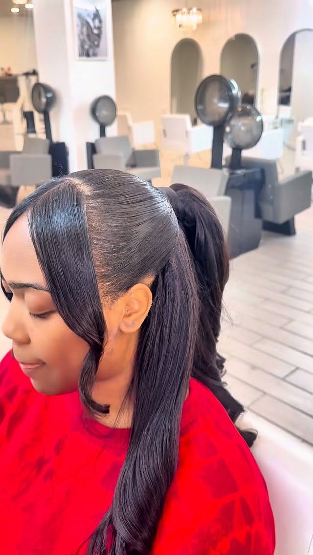 Post 7 by Deux Trois Salon & Spa on Instagram (video)