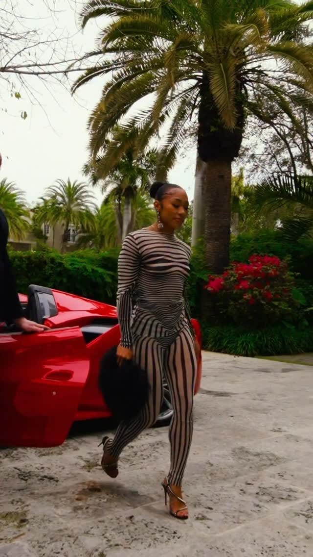 Post 6 by Nathalie (Atlanta & Miami Artist) on Instagram (video)