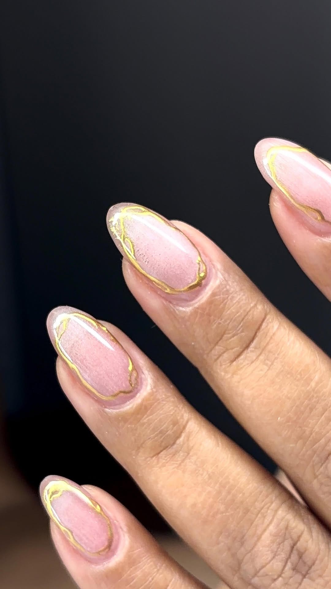 Post 2 by Nails art | Artista de Uñas| Cabello y mas... on Instagram (video)