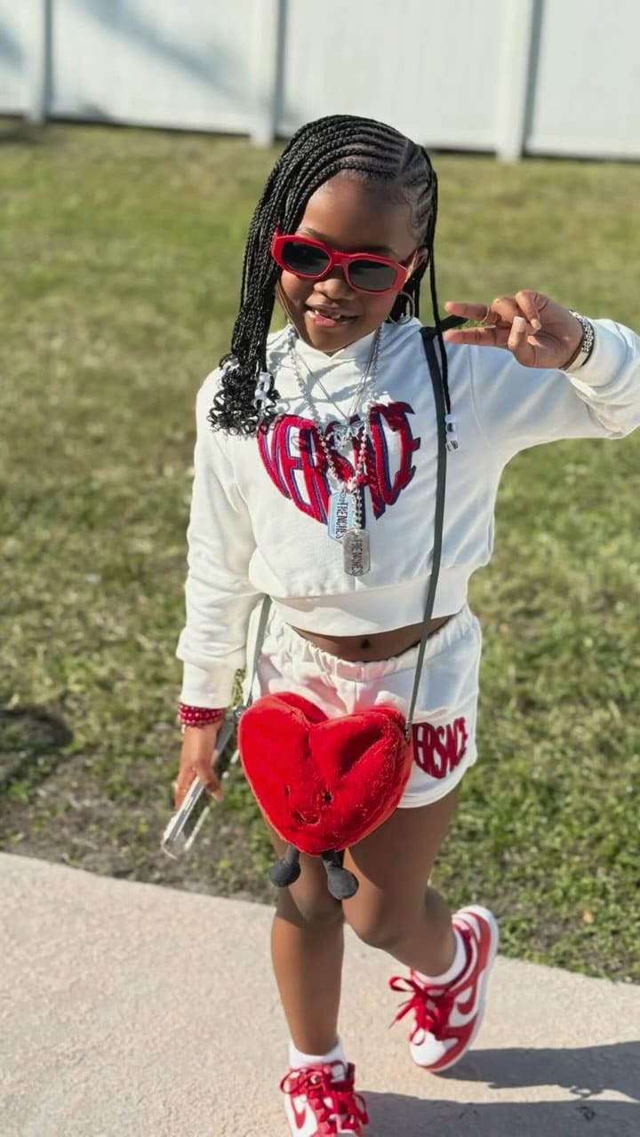 Post 5 by 𝓛𝓪𝓾𝓻𝓮𝓷  🤍 on Instagram (video)
