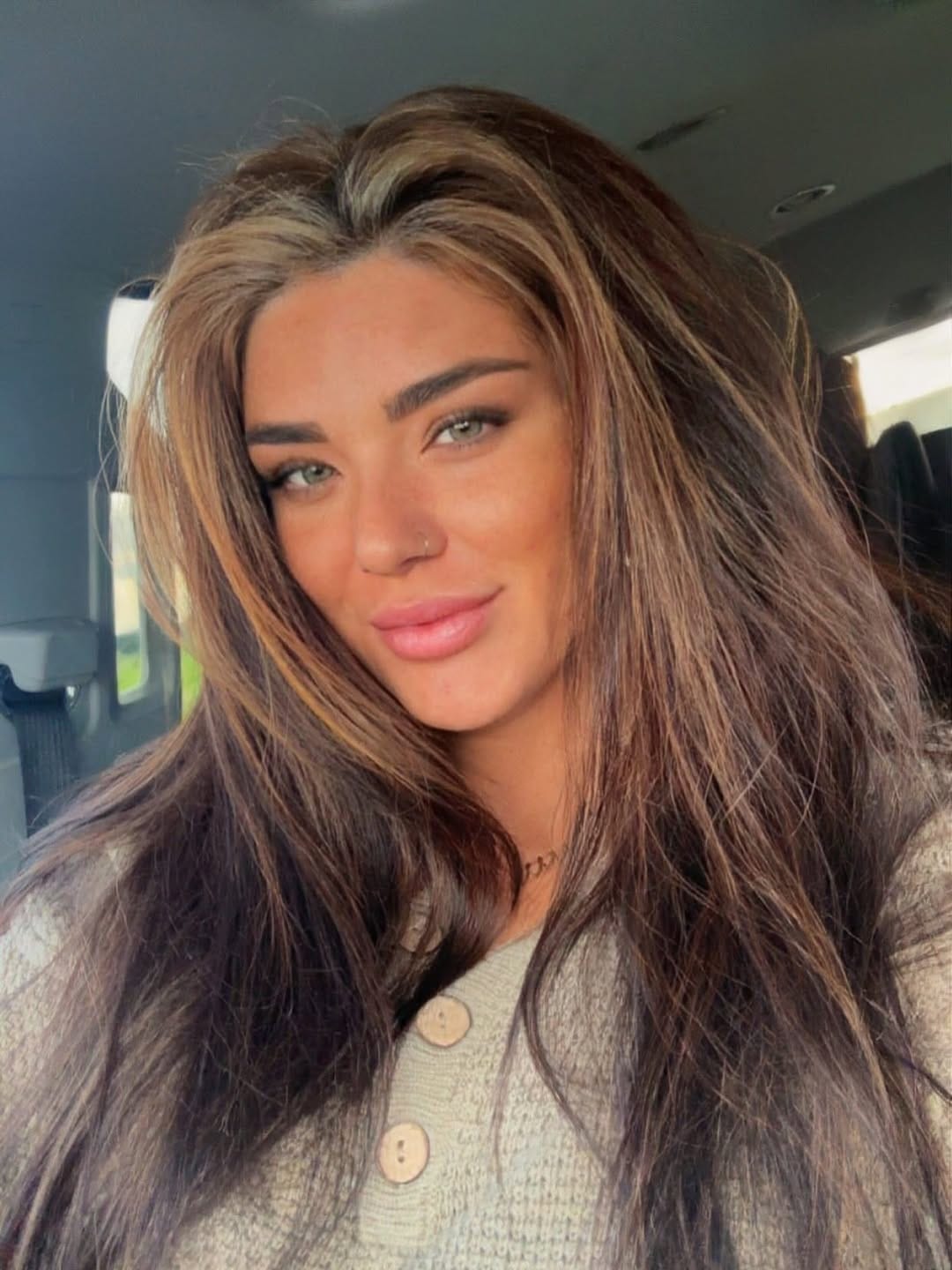 Post 10 by 𝙰𝚕𝚎𝚡𝚒𝚜🏜🌵💋 on Instagram (carousel)