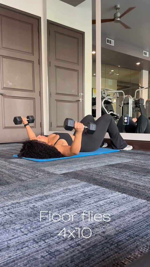 Post 5 by Tasia on Instagram (video)