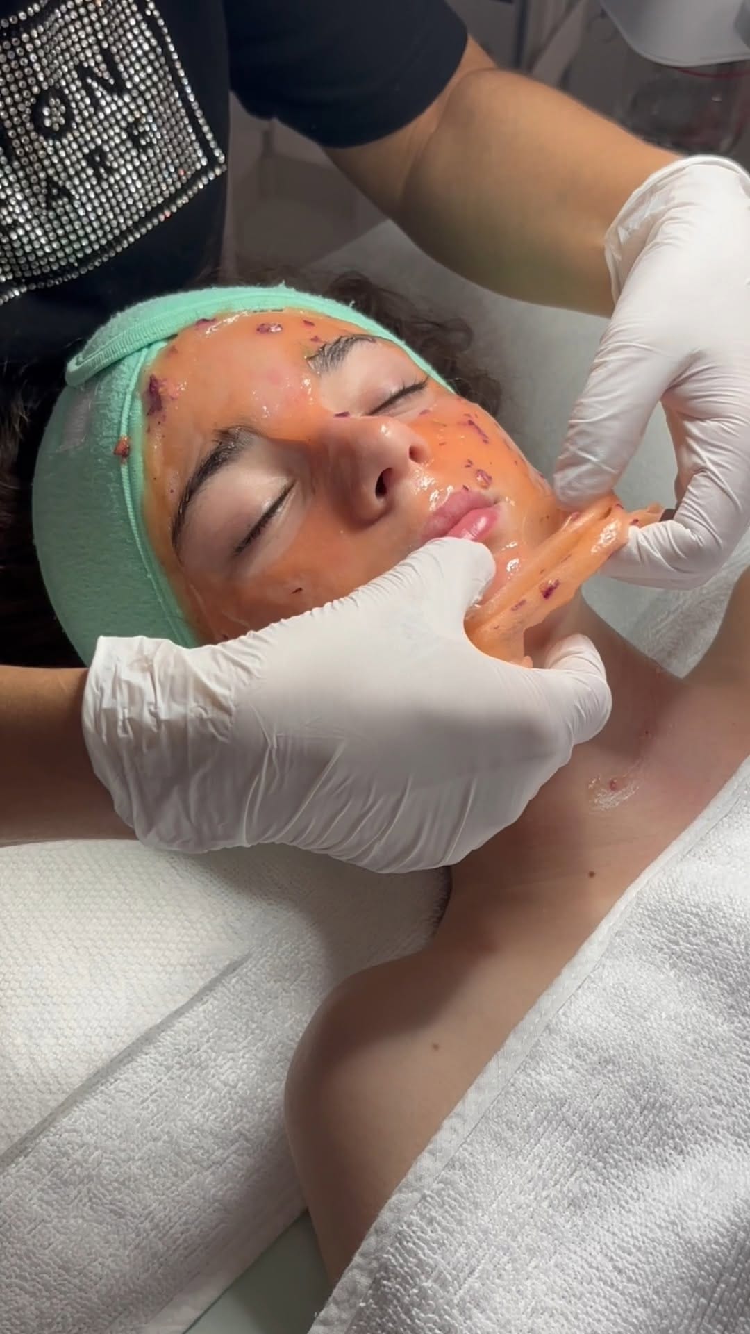 Post 7 by ELLY Wellness • Aesthetic • IV Nutrients on Instagram (video)