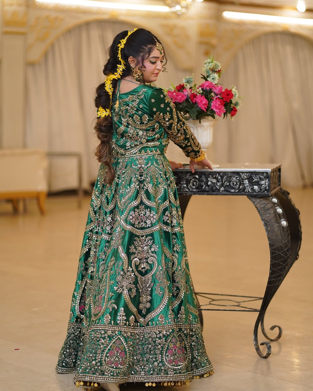 Post 9 by Rimsha Qadeer on Instagram (carousel)