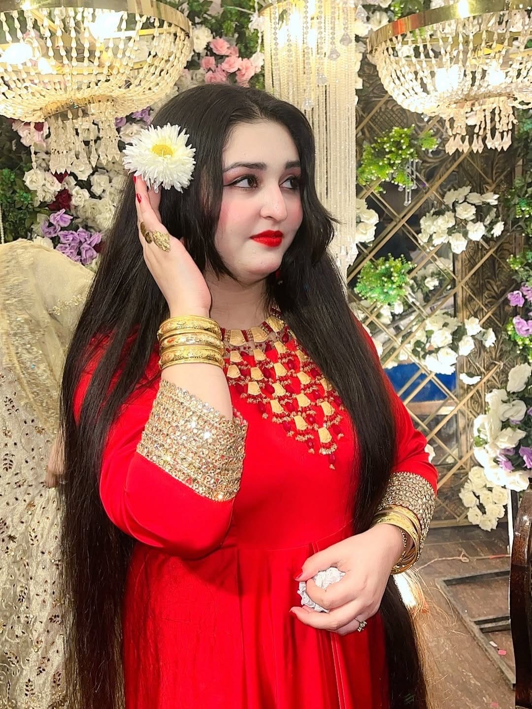 Post 1 by Rimsha Qadeer on Instagram (carousel)