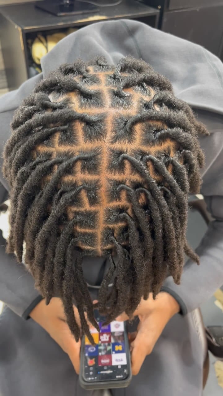 Post 5 by ATL LOCTICIAN | THE GOLDPRINT ✨ on Instagram (video)