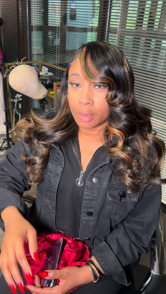 Post 8 by Houston Hairstylist on Instagram (video)